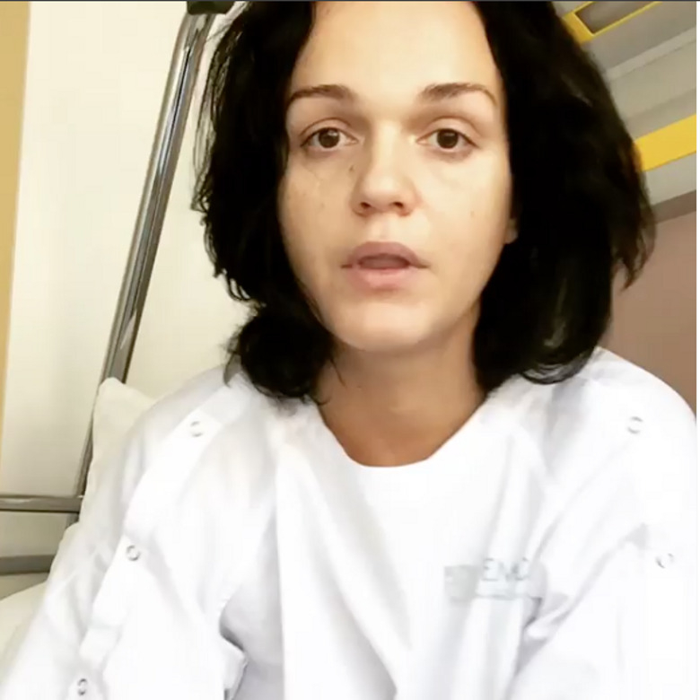 Певица Слава в больнице