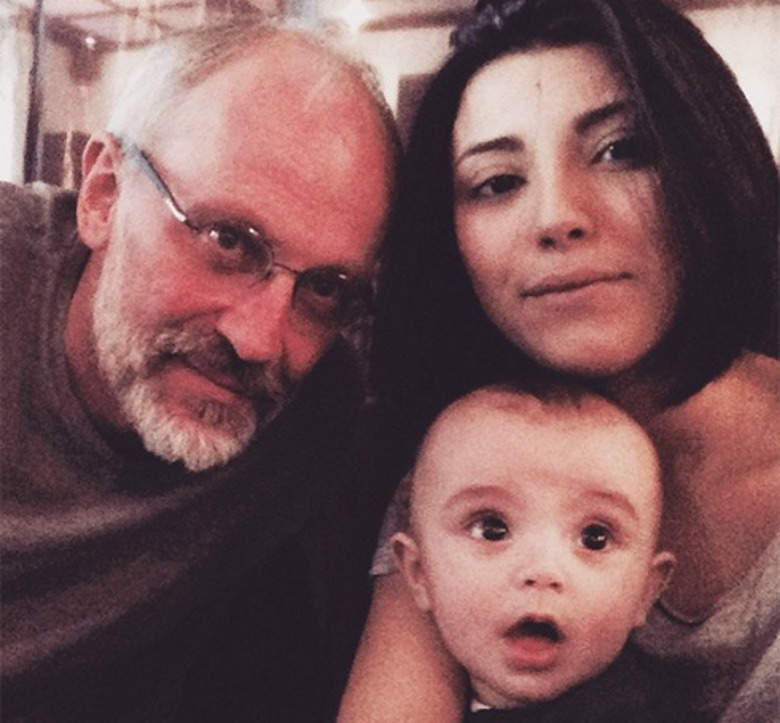 Александр Гордон с женой и сыном