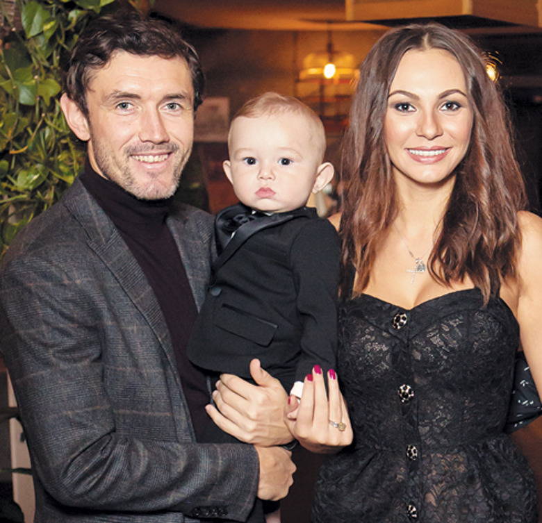 Юрий и Инна Жирковы с сыном Даниилом