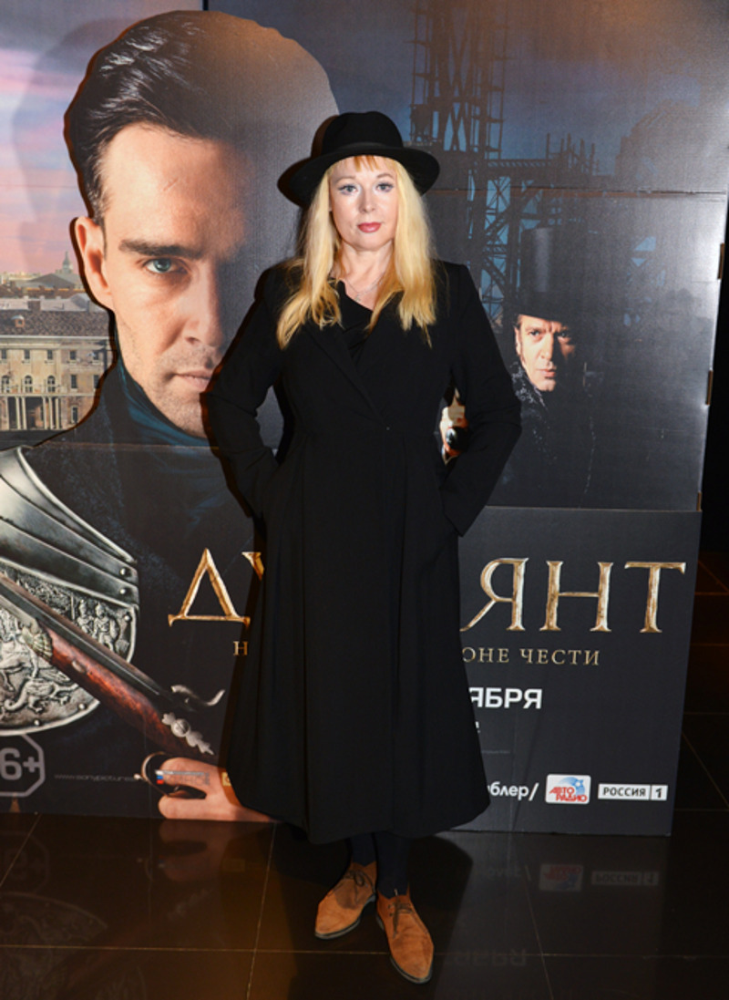 58-летняя актриса Елена Кондулайнен невероятно помолодела