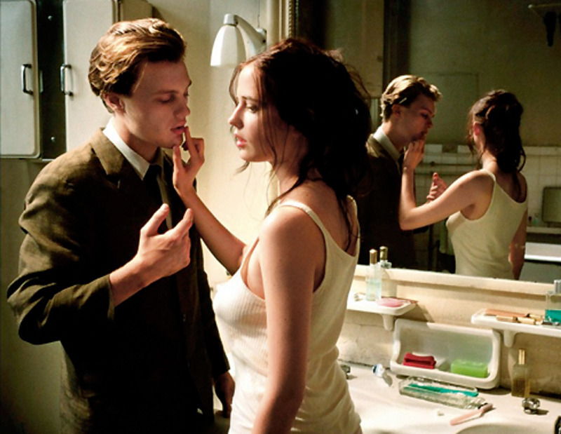 Роль в «Мечтателях» стала для Евы дебютом и открыла ей двери в Голливуд