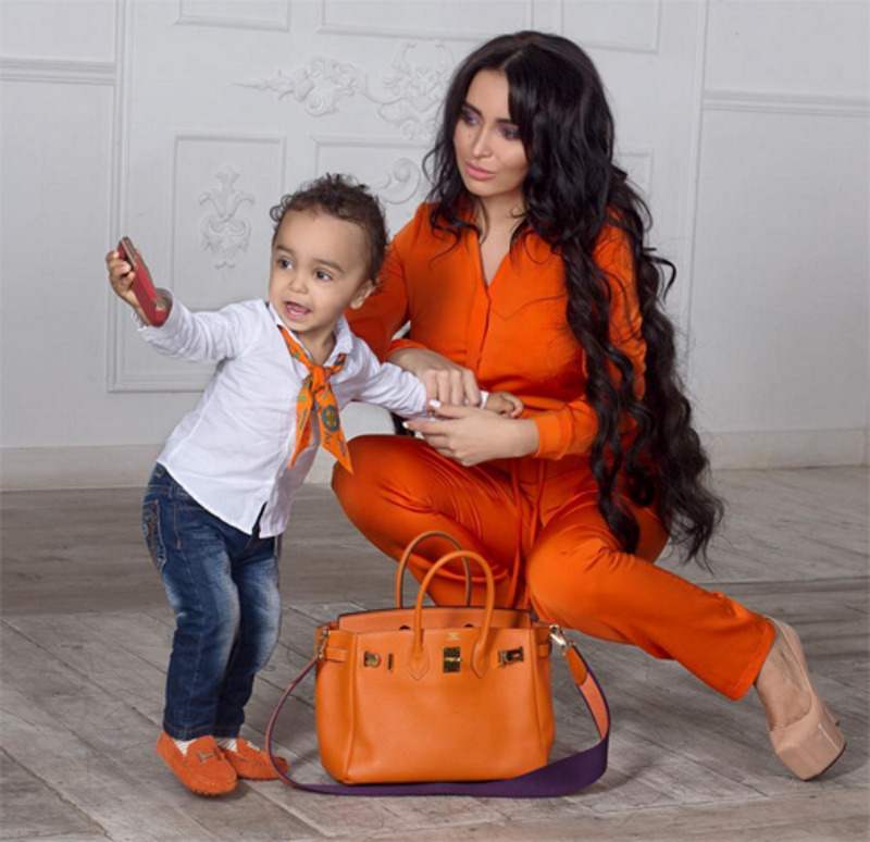 Двухлетний ребенок "Миссис Москва" так и не получил помощи врачей