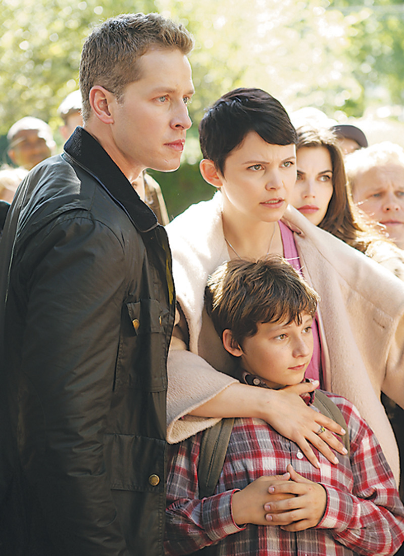  Для Джиннифер Гудвин и Джошуа Далласа, играющих в сериале возлюбленных Белоснежку и Принца, сказка стала явью: актеры поженились в реальной жизни