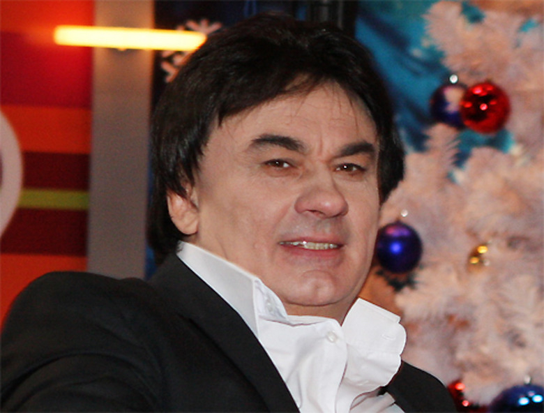 Александр Серов