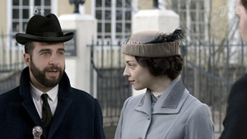 Ролик из сериала "Вечерний Ургант". "Господа товарищи" сильно задел актера Домогарова