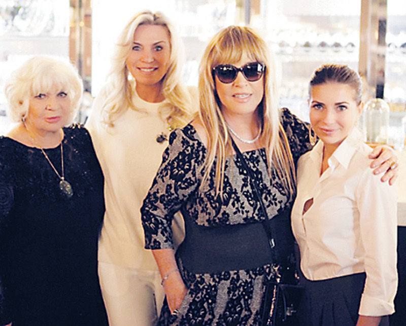 Алла Пугачева с новой прической 