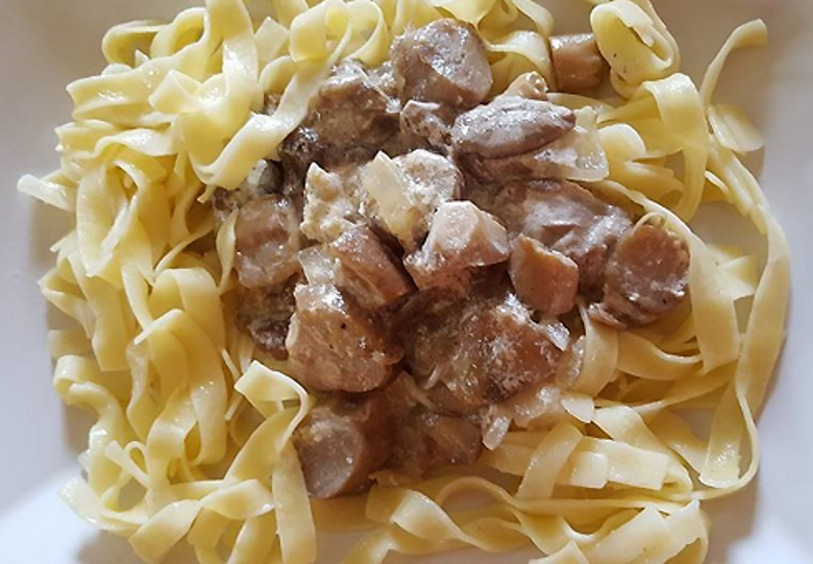 Паста с белыми грибами в сметанном соусе