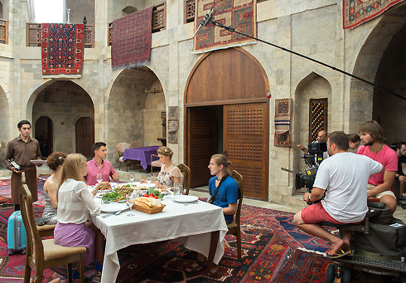 Павел Прилучный играет Тимура, друга пропавшего в день собственной свадьбы Фарида