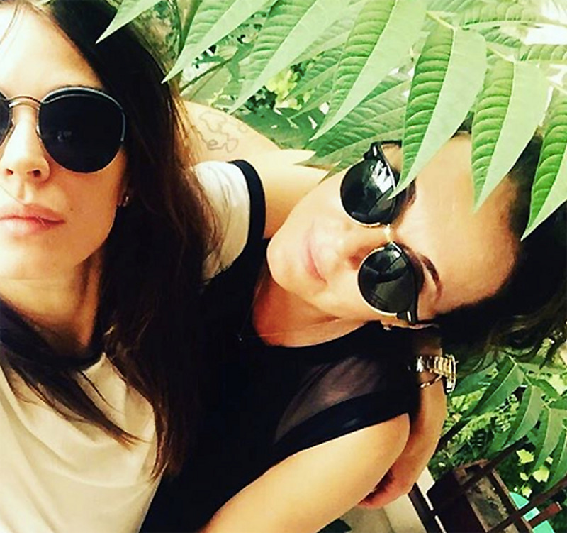 Актриса с дочерью Агнией Дитковските