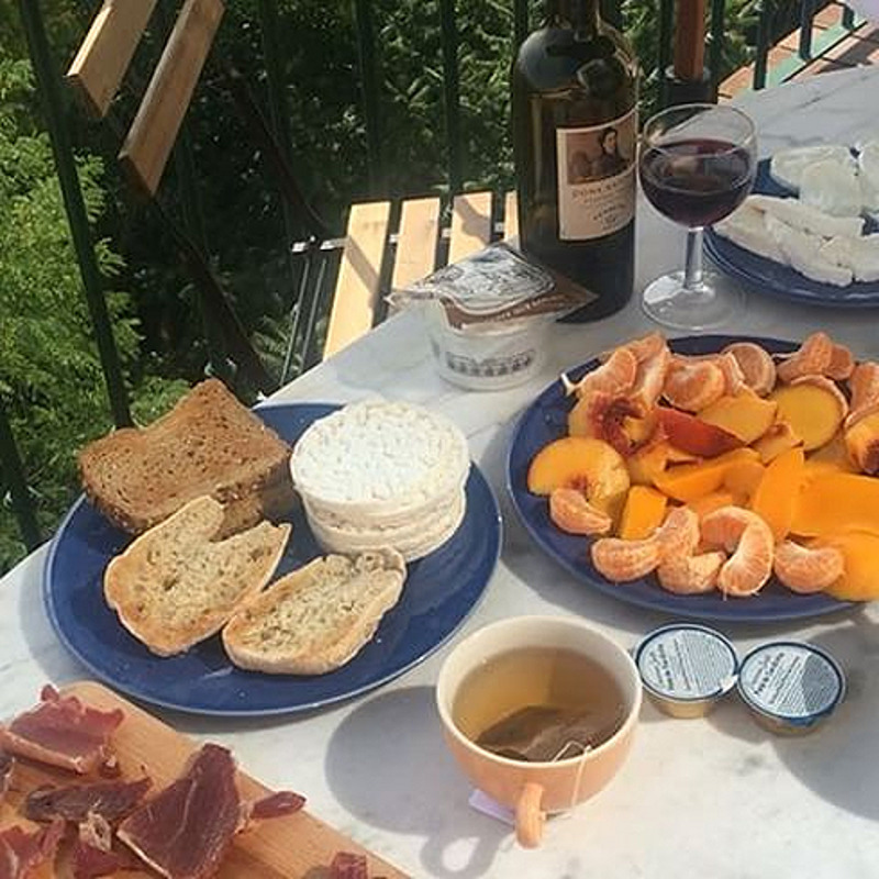 Анфиса приготовила для мужа в день рождения самый вкусный завтрак