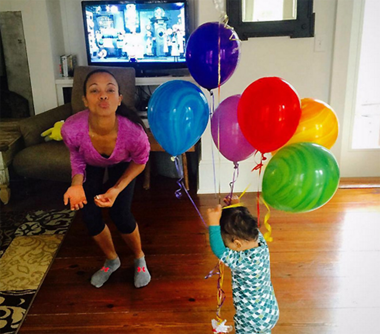 Зои Салдана с сыном