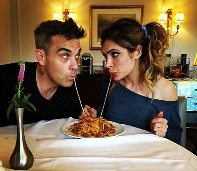 Робби Уильямс и его жена Айда Филд