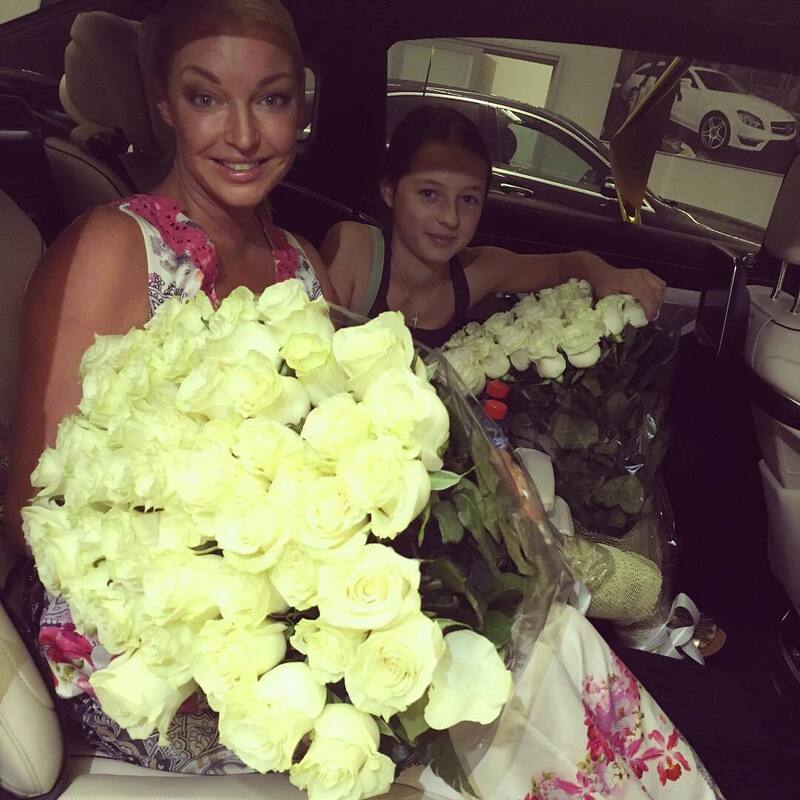 Номера машины - это инициалы Анастасии Волочковой и ее дочки Ариадны 