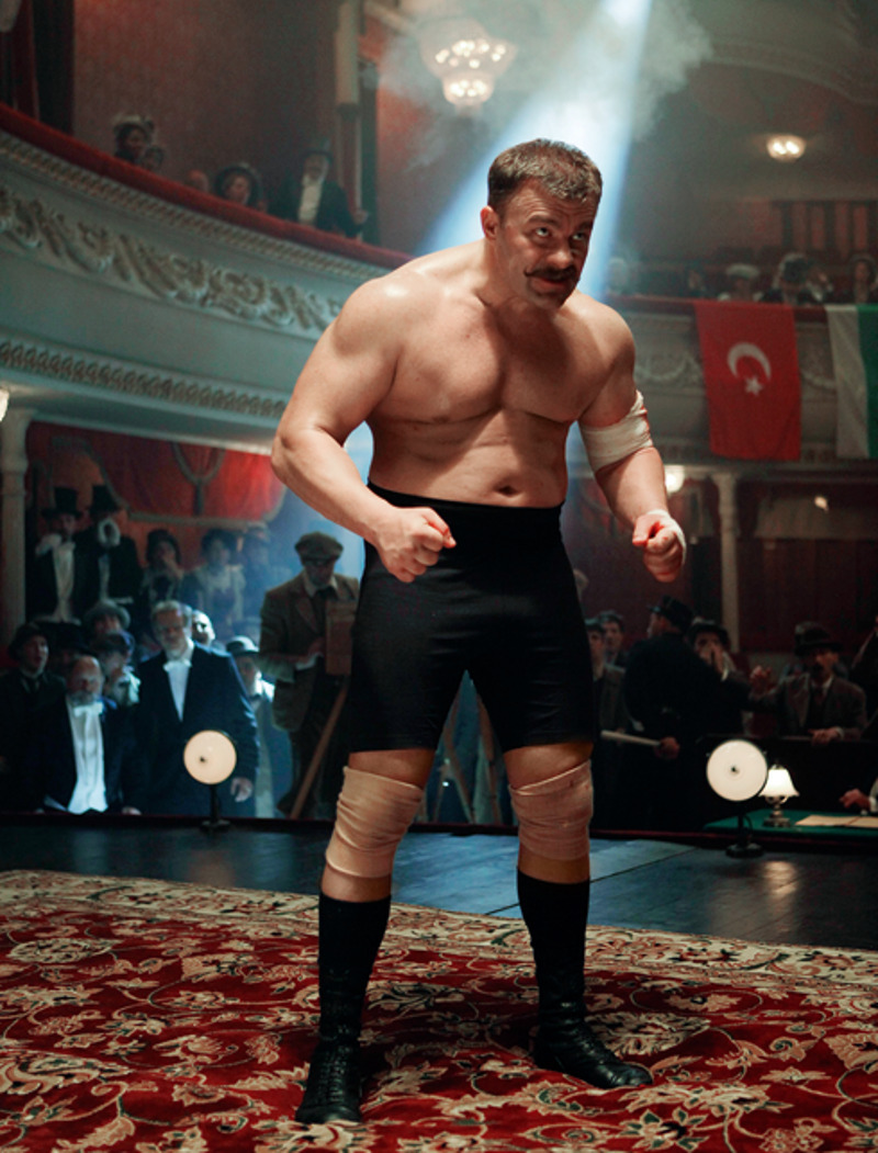 Ради роли в исторической драме «Поддубный» актер выходил на ринг с профессиональными боксерами