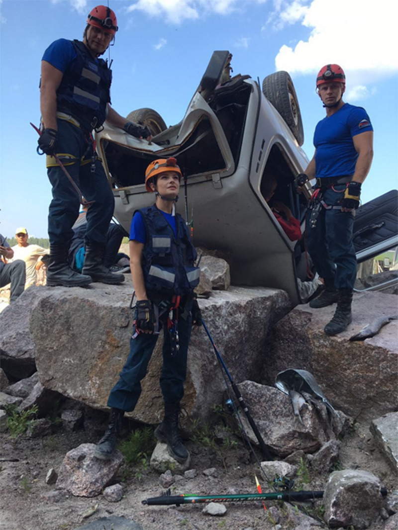 Актриса осваивает азы непростой работы 