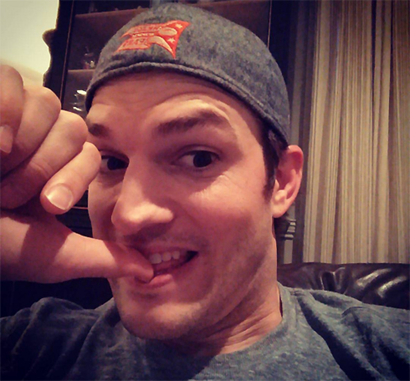 Эштон Катчер признался, что его дочь знает нехорошие слова