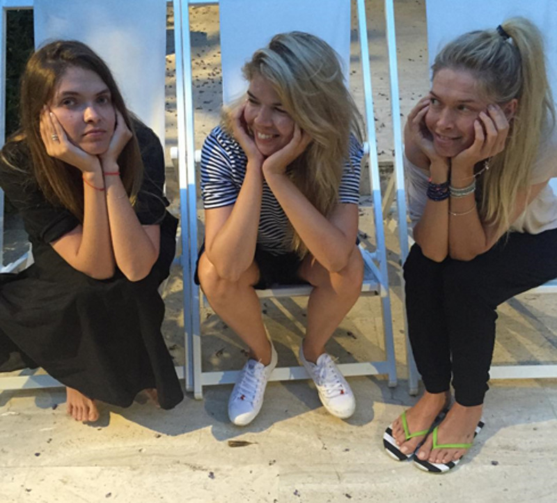 Вера Брежнева и Виктория Галушка с мамой