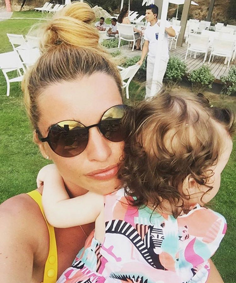 Ксения Бородина с младшей дочерью Теоной