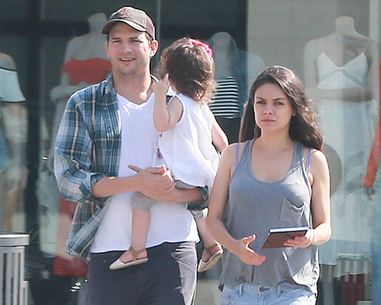 Эштон Катчер и Мила Кунис с дочерью