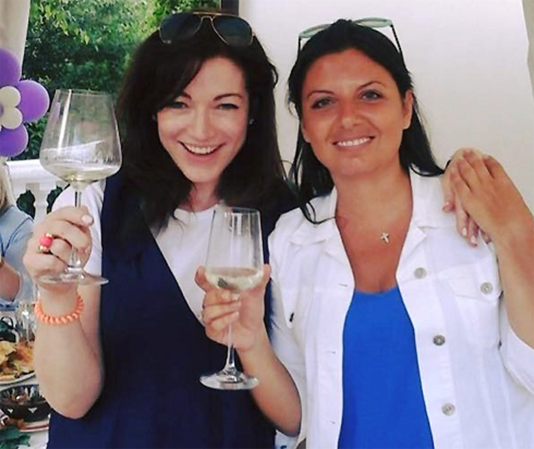 Алена Хмельницкая и Маргарита Симоньян