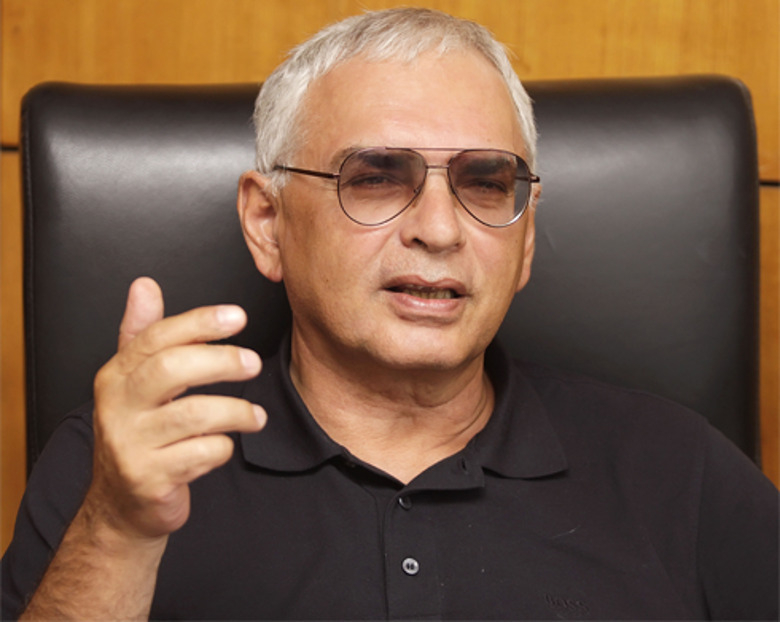 Карен Шахназаров