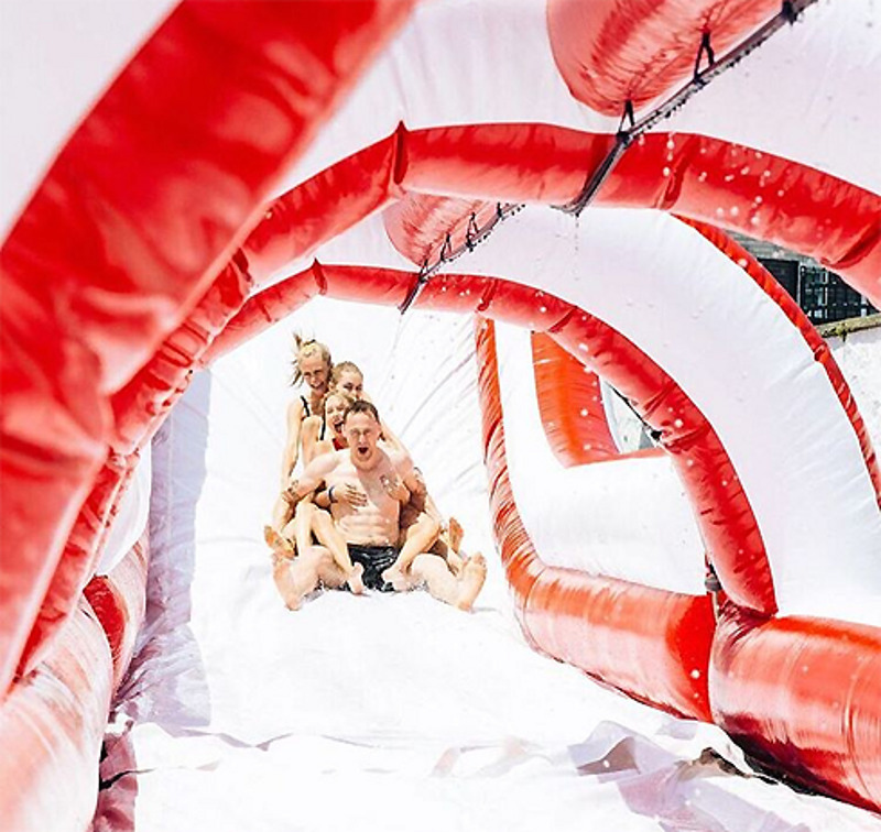 Тейлор и Том весело отметили День независимости