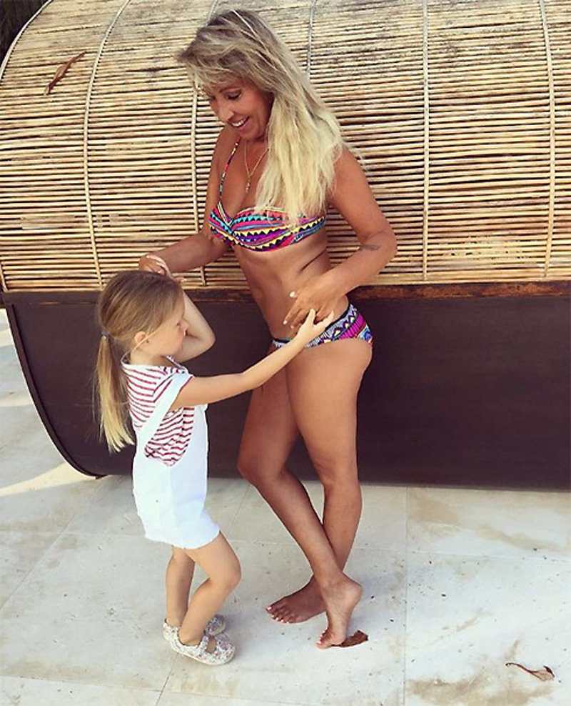 Мама Глюк'оzы шокировала поклонников своей прекрасной фигурой