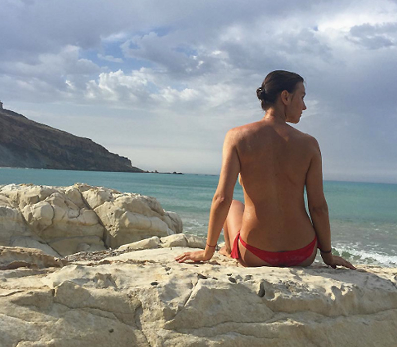 Вот эта фотография Алферовой взбудоражила поклонников