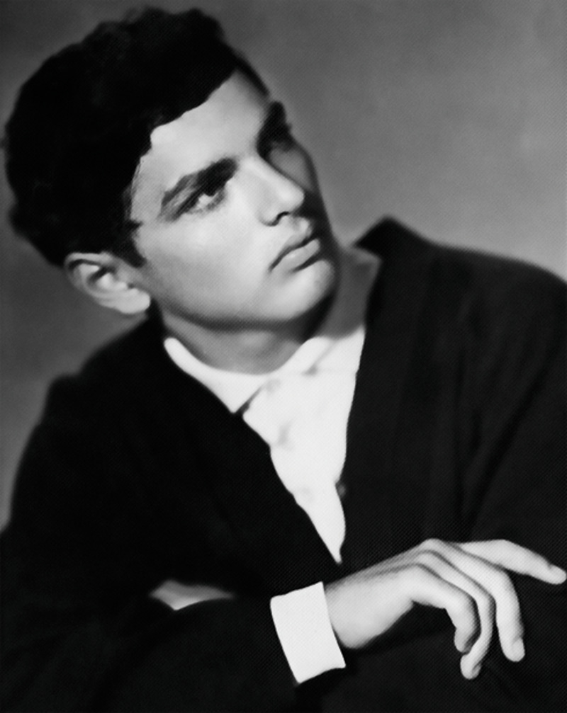 Карен обладал эффектной внешностью и всегда пользовался популярностью у женщин