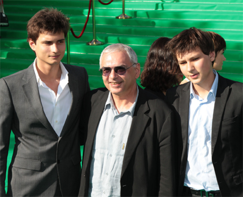 Режиссер с сыновьями Василием и Иваном, который тоже связал свою судьбу с кино