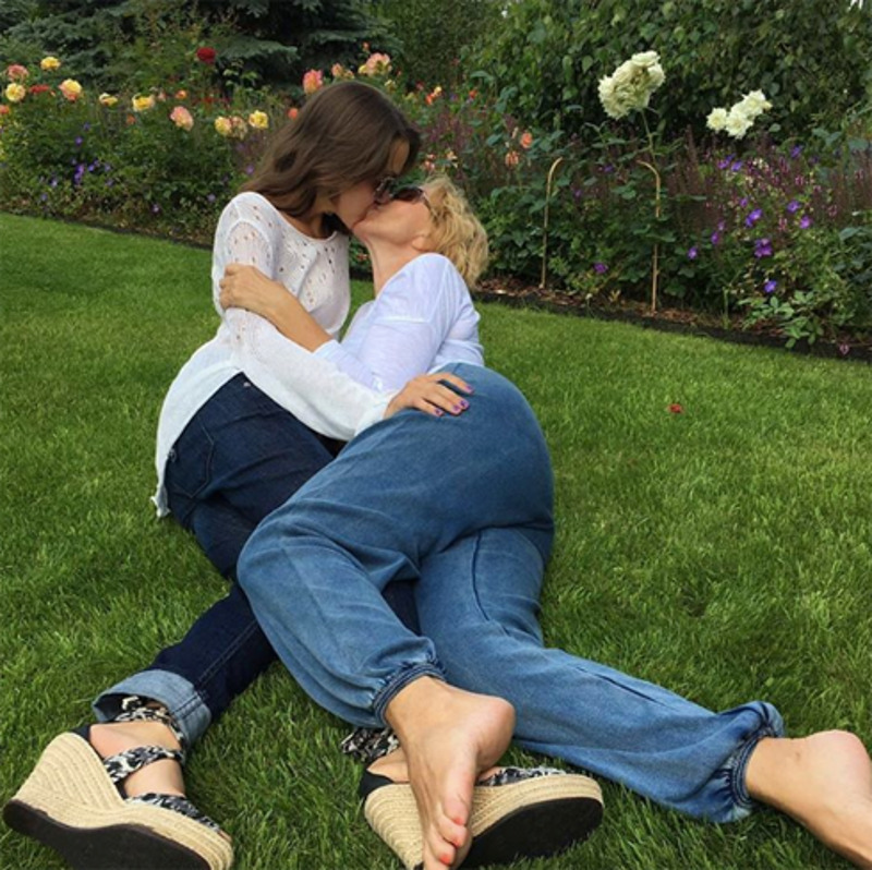 Эта фотография вызвала возмущение фаловеров 