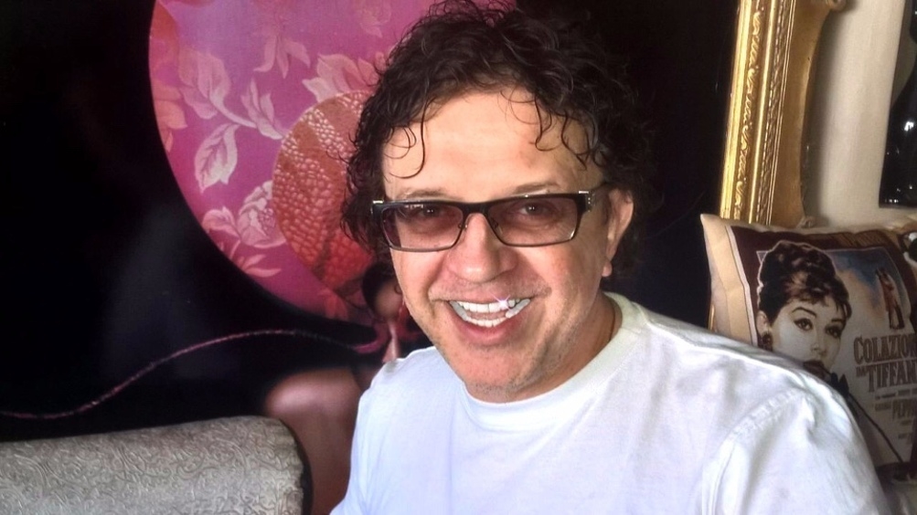 Рома Жуков - певец блистательный