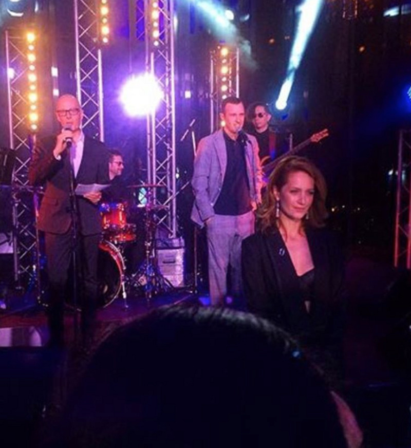 Вадим и Игорь Верники вместо Собчак наградили Викторию Исакову