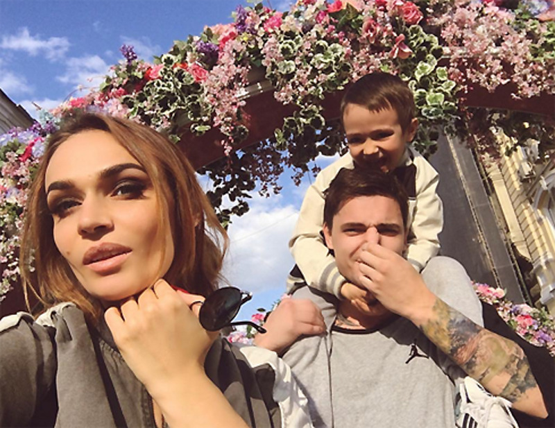 У Водонаевой уже есть пятилетний сын Богдан, но Алена мечтает об общем ребенке с Антоном Коротковым