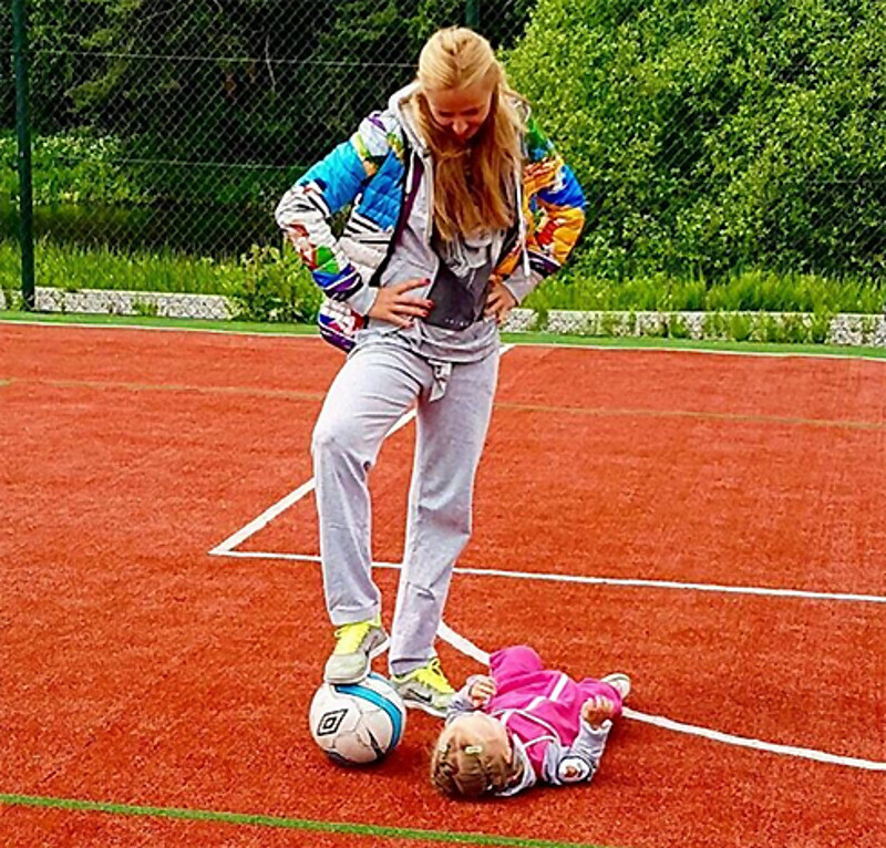 Навка призывает всех заниматься спортом