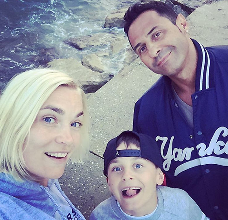 Юля и Стас Костюшкины с сыном Богданом