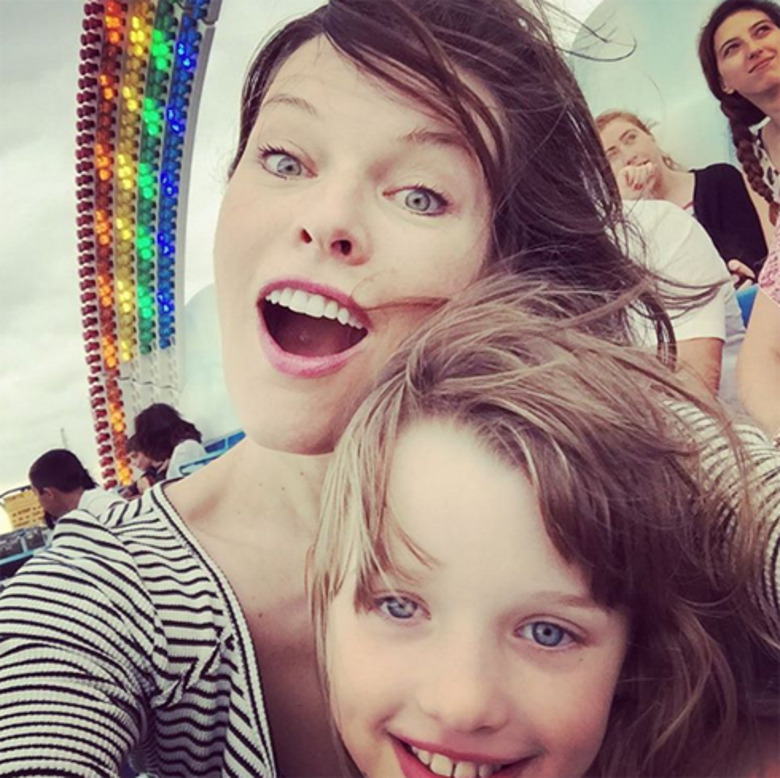 Мила Йовович со старшей дочерью Эвер