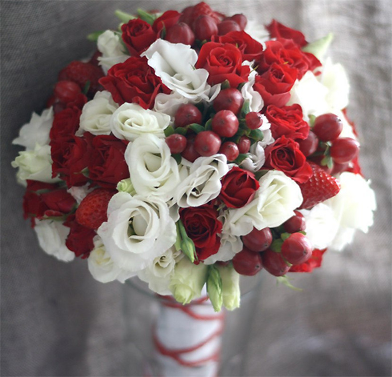 Свадебный букет: как поделиться счастьем?