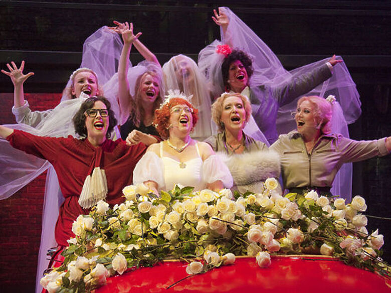 Пение помогает решать немало проблем