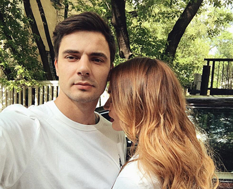 Водонаева с женихом Антоном Коротковым