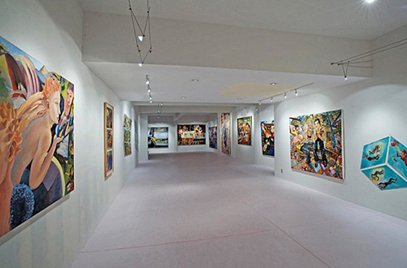 Помимо прочего, в доме Джареда Лето есть театральная студия и картинная галерея