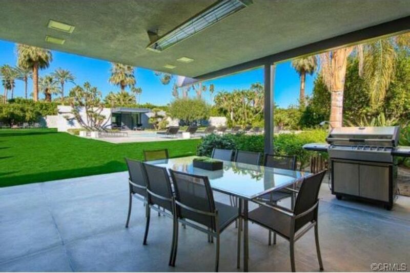 Дизайнеры отмечают: Лео отличают хороший вкус, любовь к классике и истинные манеры