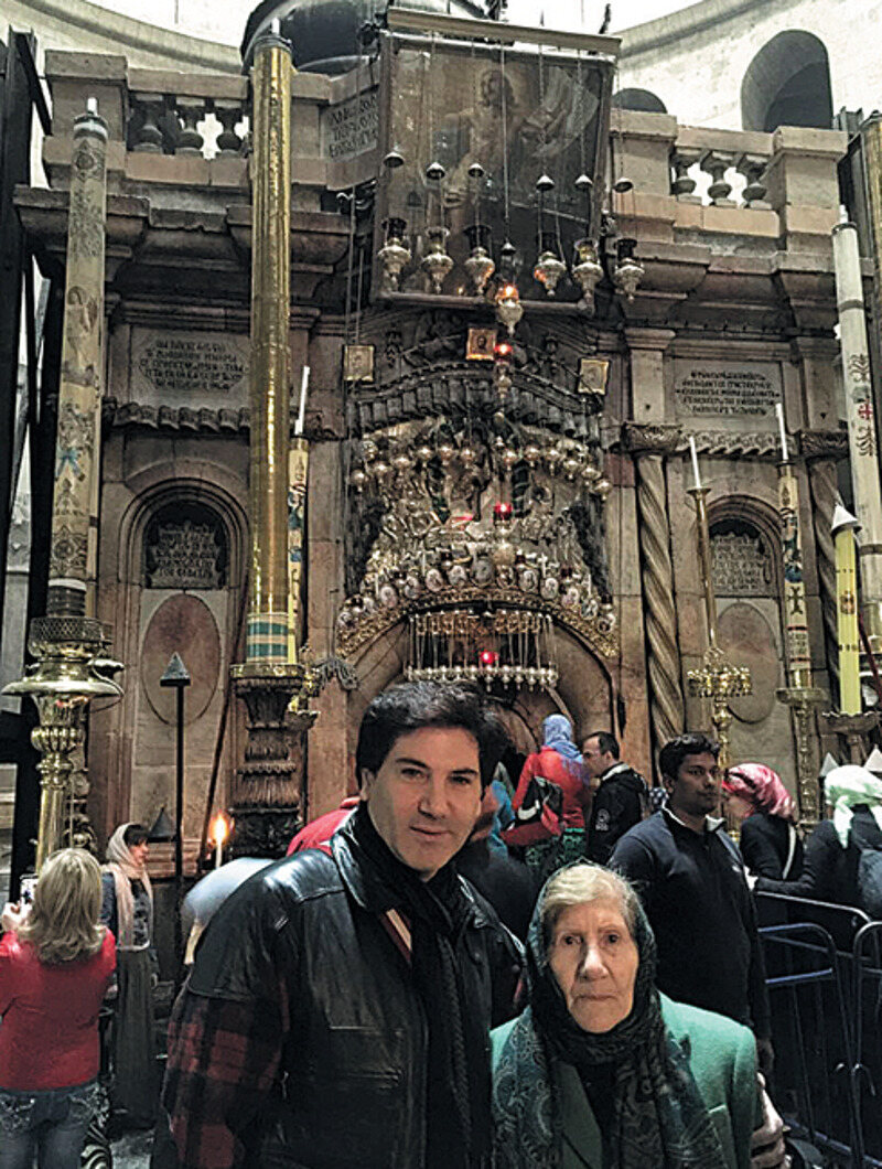 По словам Авраама, поездка в Иерусалим была давней мечтой его мамы. И недавно мать и сын провели пять счастливых дней на Святой Земле