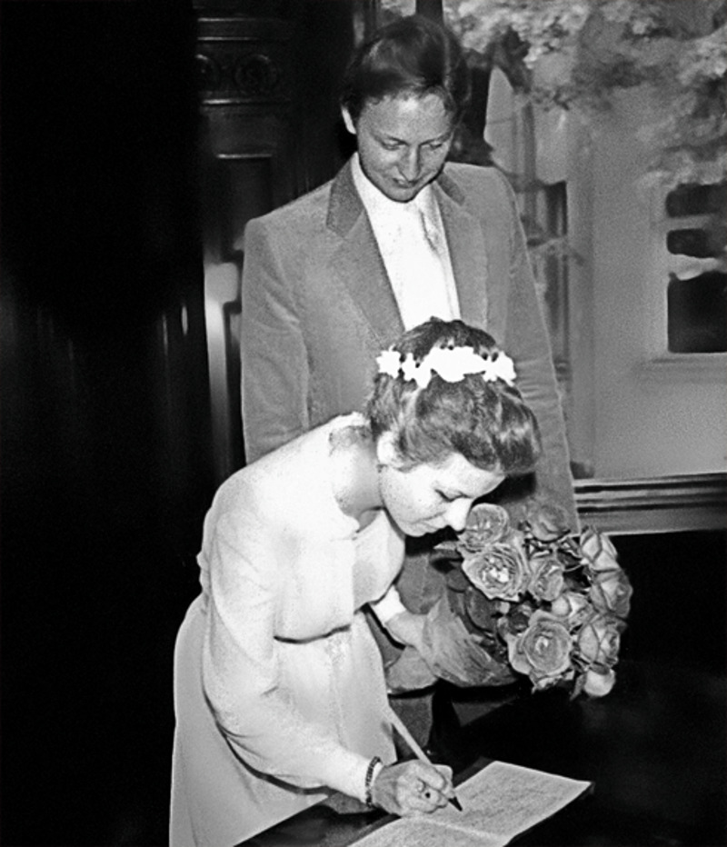 Имя первого мужа Валентины – Алексей, он востоковед. Их брак просуществовал восемь лет