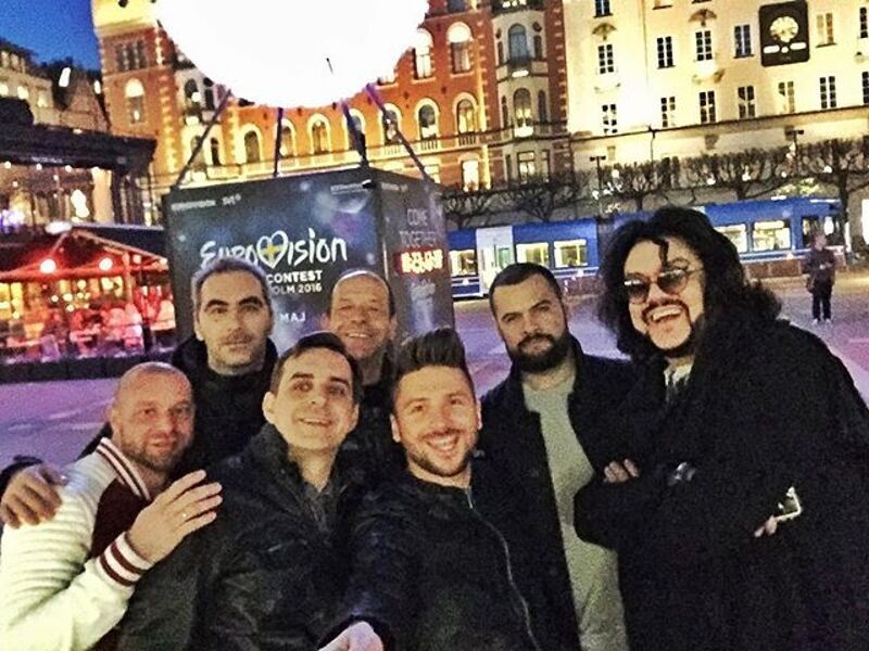 Сергей Лазарев со своей командой