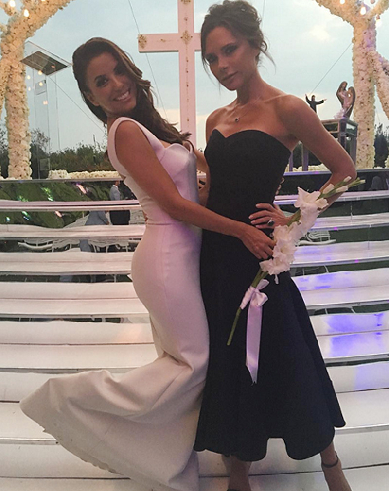 Виктория Бекхэм опубликовала снимок со свадьбы Лонгории