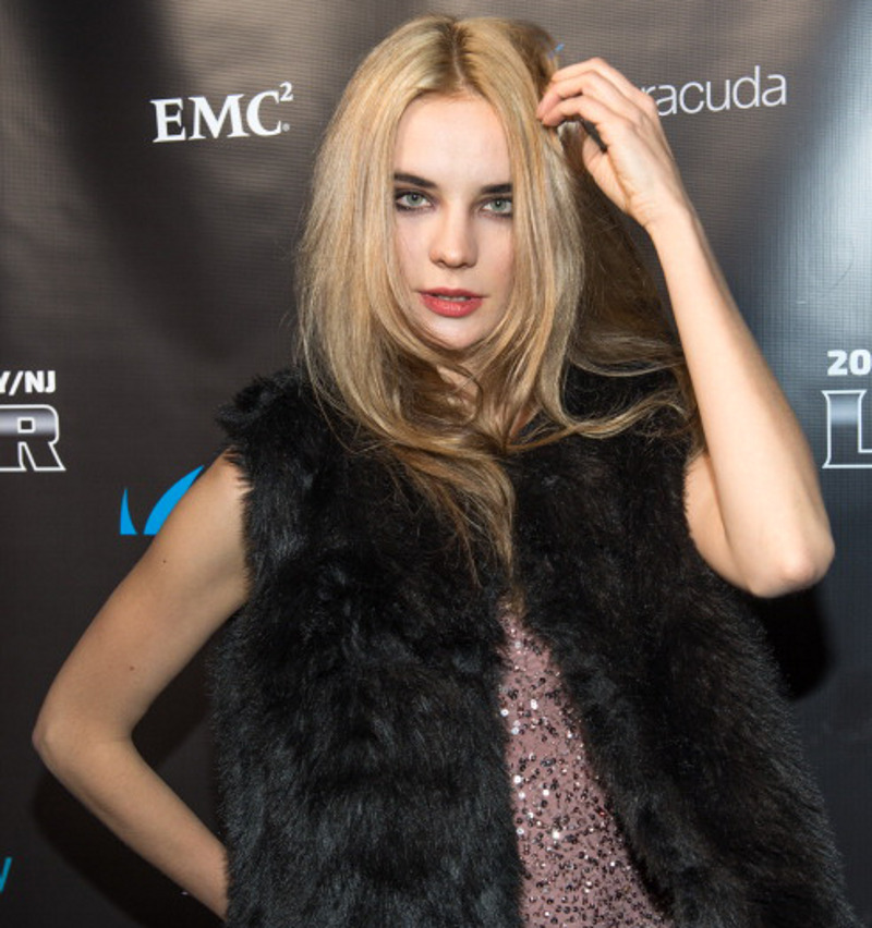 Ради съемок в кино Кира Дихтяр перекрасилась в блондинку