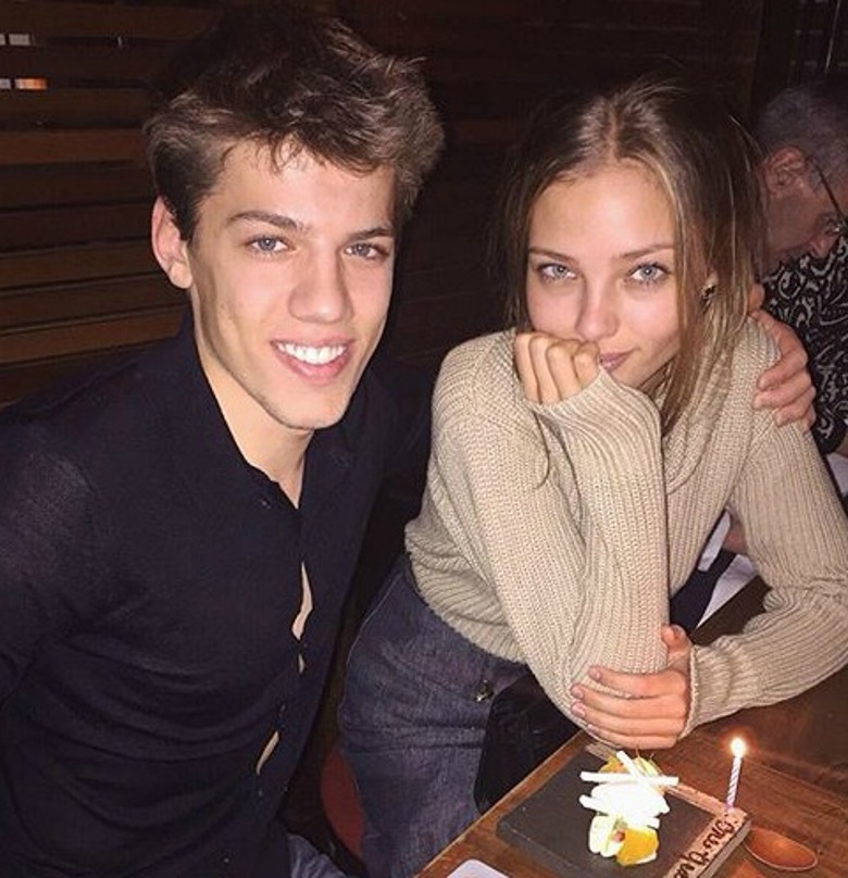 Еще совсем недавно микроблоги юных возлюбленных пестрели их совместными фотографиями