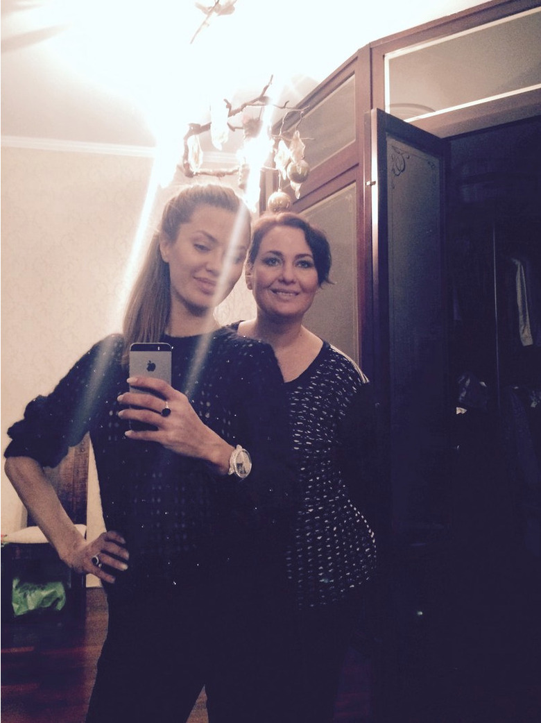 Виктория Боня с сестрой Ангелиной