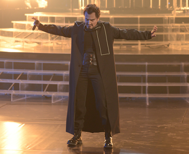 В образе Валерия Меладзе Юлию не узнала родная мама